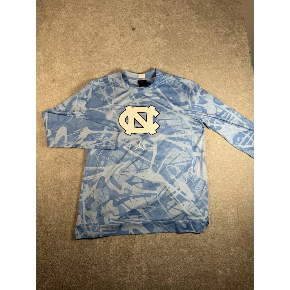 Nike Air Jordan UNC North Carolina Tar Heels Blue L/S Abstract Shirt Mens Medium